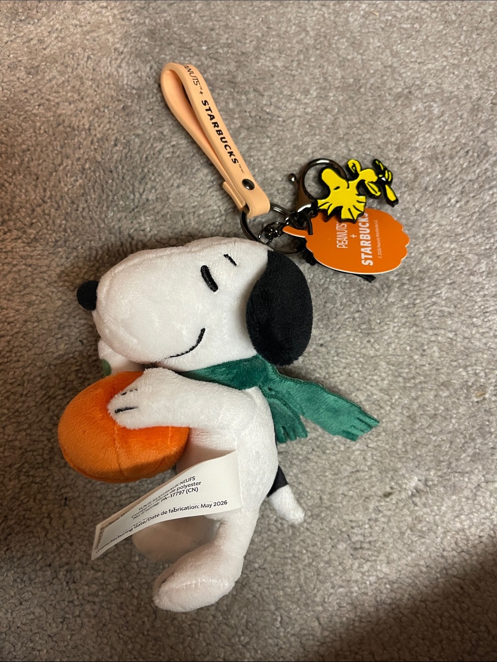 Starbucks x Peanuts Snoopy bag charm